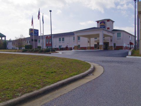 Hotel Baymont By Wyndham Cornelia Exterior foto
