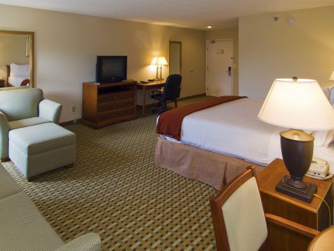 Hotel Baymont By Wyndham Cornelia Habitación foto
